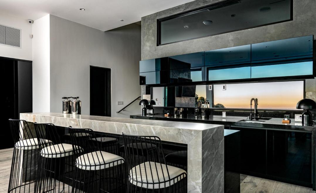 Sophisticated Modern Retreat In Bel Air Villa Los Ángeles